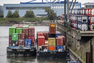 Port of Duisburg Ruhrort, Container freighter being loaded and unloaded at DeCeTe, Duisburg