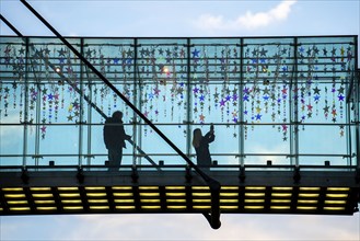 Christmas market in Dortmund, Hansaplatz, view from a pedestrian gallery between 2 department