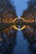 Königsallee, Kö, elegant shopping street in the city centre of Düsseldorf, arc of light over the