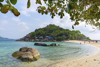 Granite rocks on the beach of Nang Yuan Island, island, holiday island, tropical, tropics, holiday