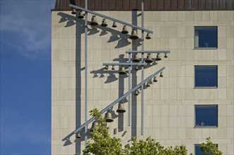 Glockenspiel by E. F. Reuter, town hall, old building by Titus Taeschner, market square,