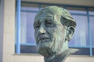 Bust of Ferdinand Porsche in front of the town hall, Marktplatz, Porschestraße, Wolfsburg, Lower