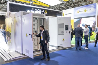 Smart Storage, electricity storage modules at the Solar Solutions Düsseldorf trade fair, over 250