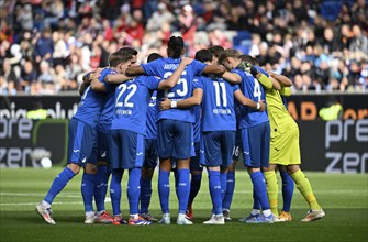 TSG 1899 Hoffenheim team building, team circle in front of the start of the match, PreZero Arena,