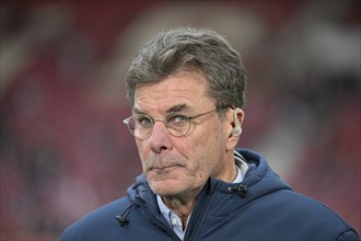 Coach Dieter Hecking VfL Bochum BOC, portrait, smiles, MHPArena, MHP Arena Stuttgart,