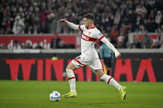 Ermedin Demirovic VfB Stuttgart (09) Action on the ball MHPArena, MHP Arena Stuttgart,