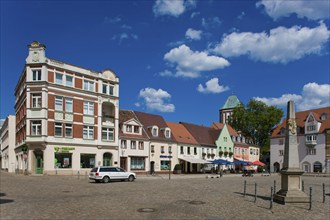 Senftenberg market square with the Electoral Saxon postal pillar