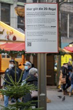 Christmas market in the city centre, Königsstrasse, during the fourth Corona wave, 2G regulation,