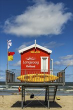 Hut for lifeguards, red, observation tower, rescue tower, beach, North Sea island, Langeoog,