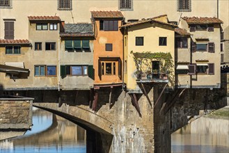 Ponte Vecchio, landmark, old town, architecture, tourism, travel, historic bridge over the Arno in