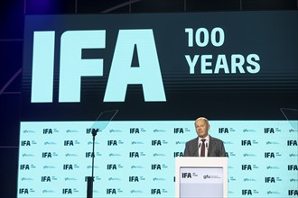 Olaf Scholz, Chancellor of the Federal Republic of Germany (SPD) speaks at the opening gala for 100