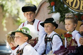 Traditional traditional costume parade, Garmisch-Partenkirchen, Werdenfelser Land, Upper Bavaria,