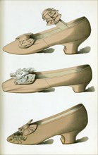 Shoe fashion in 1900, women's shoes, heliotrope satin shoe with bow of the same material covering