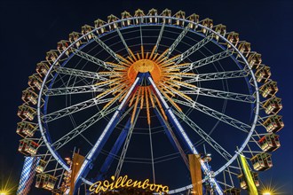 Illuminated Ferris wheel at standstill, night shot, Oktoberfest, Festwiese, Theresienwiese, Munich,