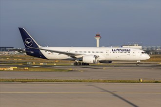 A Lufthansa Boeing 787-9 Dreamliner aircraft with the registration D-ABPC at the airport in