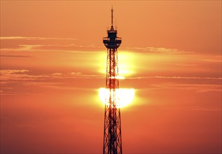 Sunrise at the radio tower, Berlin, 06.09.2024., Berlin, Berlin, Germany, Europe