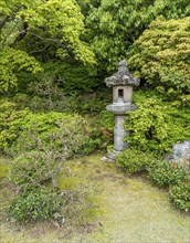 Stone lantern, Okochi Sanso Garden, Arashiyama, Kyoto, Japan, Asia