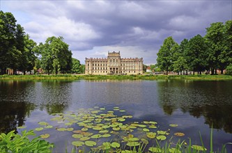 Europe, Germany, Mecklenburg-Western Pomerania, Ludwigslust, Ludwigslust Palace, front with water