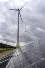 Wind farm and large-scale photovoltaic system, north-east of Bad Wünnenberg, near the village of