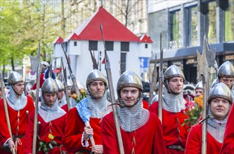 Parade of historically costumed guild members, guild members dressed up as pikemen, Oberstrass