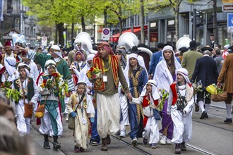 Parade of historically costumed guild members, Zunft zum Kämbel, Sechseläuten or Sächsilüüte,