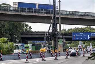 Large drilling rig at the Duisburg-Kaiserberg motorway junction, complete reconstruction and new