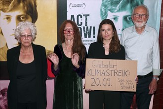 Gerd Bastian's secretary, Lukas Beckmann, Luisa Neubauer, Eva Quistorp, founding member of the