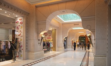 Interior view of Atlantis Mall, Hotel Atlantis, The Palm Jumeirah, Dubai, United Arab Emirates,