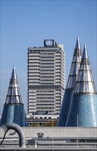 Building of the UN Campus in Bonn, towers, light cone of the Bundeskunsthalle, Museum Mile, North