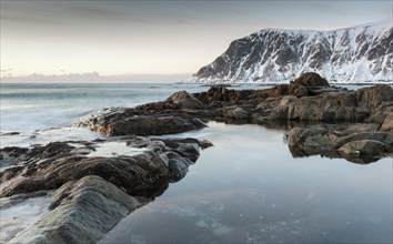 At Skagsanden, rocks on the beach near Flakstad, Flakstadøy, Lofoten, Nordland, Norway, Europe