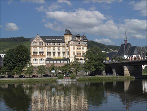 Hotel Drei Könige an der Moselbrücke in Bernkastel-Kues, Kues, Mosel, Rhineland-Palatinate,