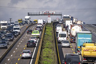 Motorway A3 near Flörsheim, narrowing of lanes due to roadworks, Hesse, Germany, Europe