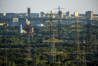 View over the central Ruhr area, from the north over Gelsenkirchen, with the former Consolidation