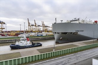 North lock in the overseas port of Bremerhaven, the vehicle transporter Durban Highway, under the