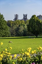 Westfalenpark, at 70 hectares one of the largest city centre parks in Europe, view of blast furnace