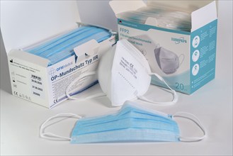 Packs of FFP2 protective masks and surgical face masks, face masks, with CE marking