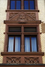 Decorative window frame of an Art Nouveau house (1901), Haupstr. 86, Heidelberg, Baden-Württemberg,