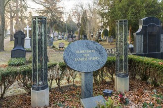 The Trinitatisfriedhof cemetery in Dresden's Johannstadt district is one of the city's burial