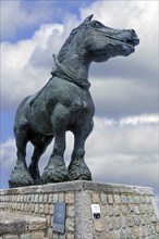 Prins, bronze statue of Brabant draft, draught horse by Belgian sculptor Koenraad Tinel at market