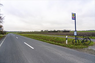 Bus stop Telges/Kerkmann, in the countryside, near Sendenhorst, line R55, RVM Regionalverkehr