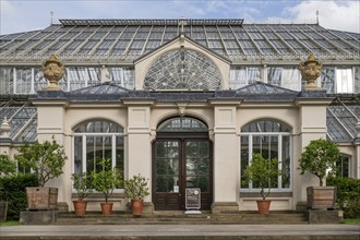 Entrance, Temperate House, largest Victorian glasshouse in the world, Royal Botanic Gardens (Kew