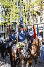 Riders of the city guild, parade of historically costumed guild members, Sechseläuten or