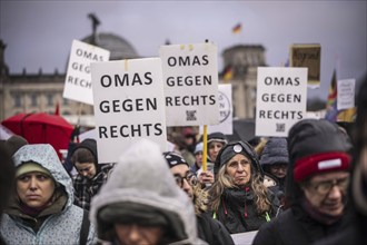 150, 000 people gather around the Bundestag in Berlin to build a human wall against the shift to