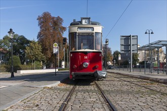 Naumburg, Deutschland, 15. September 2018: Blick auf eine Straßenbahn vom Typ Reko in Naumburg,