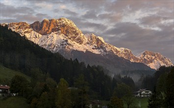 Mountain peak Berchtesgadener Hochthron at sunrise, mountain landscape with snow in autumn,