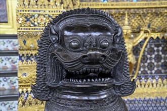 Singha statue, Wat Phra Kaew, Temple of the Emerald Buddha, Bangkok, Thailand, Asia