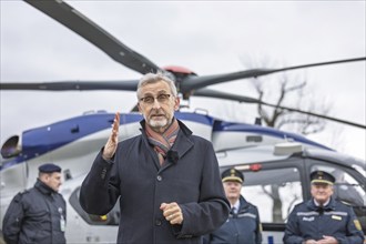 Minister of State Armin Schuster presents the new police helicopter together with State Police