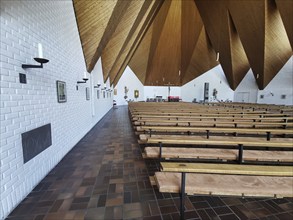 Interior, Catholic parish church Hl. Geist, architect Siegfried Östreicher, Bad Füssing, district