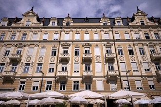 Former Hotel Esplanade, today Café Palais, Bolzano Tor, Sandplatz, historic city centre, Merano,