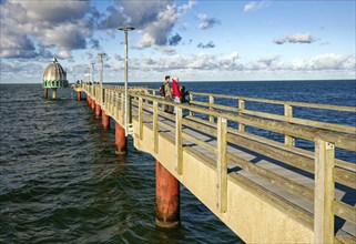 Diving gondola at the Zingst pier, cloudy mood, Zingst, Fischland-Darß-Zingst peninsula,